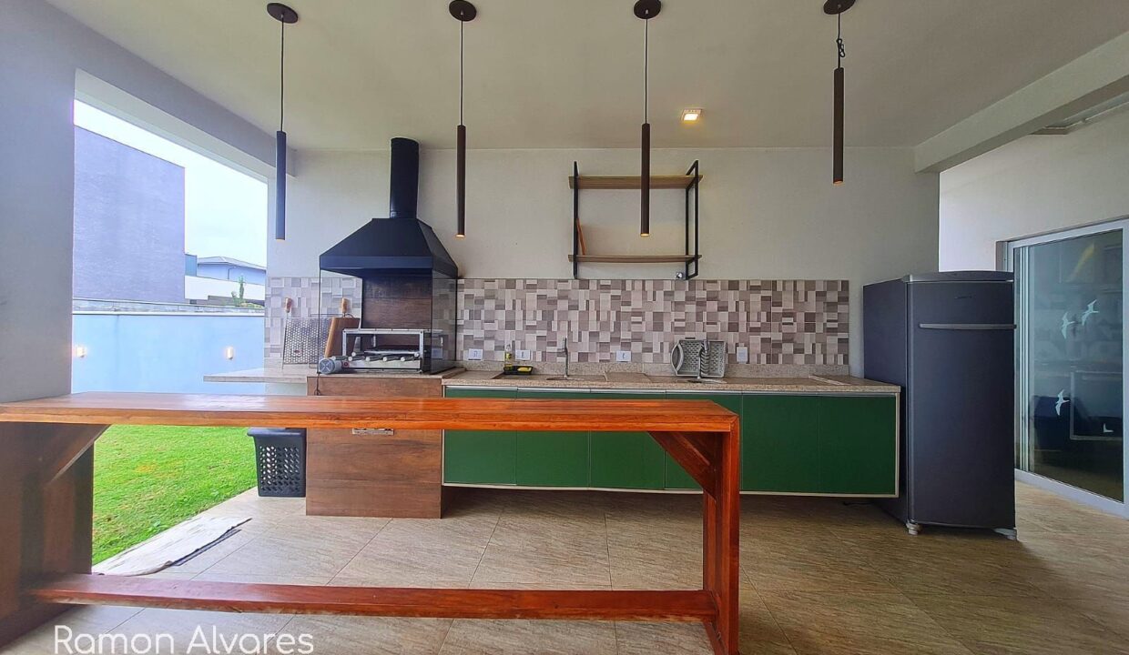 02049AV_foto_2025-08-17_04-02-03-15