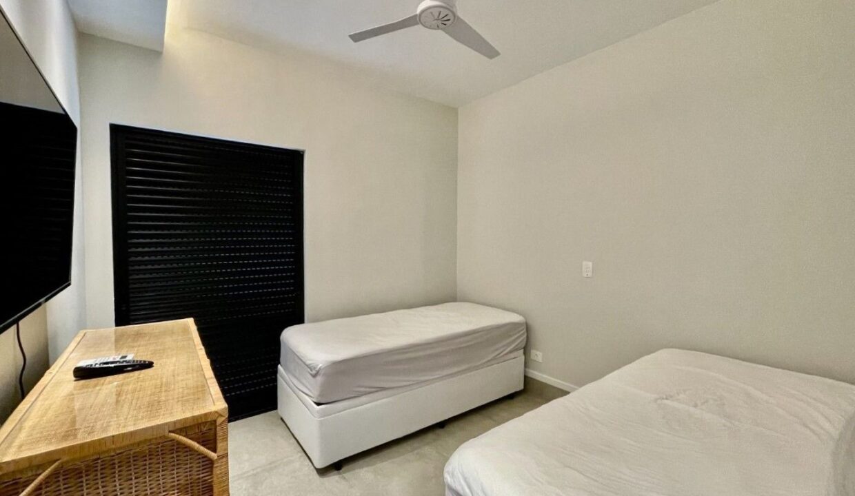 01068RV_foto_2025-10-03_00-40-55-12