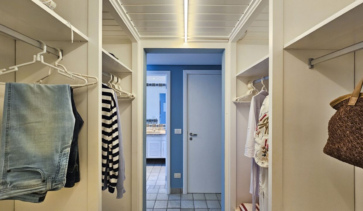 04008RV_foto_2025-10-15_00-50-04-21