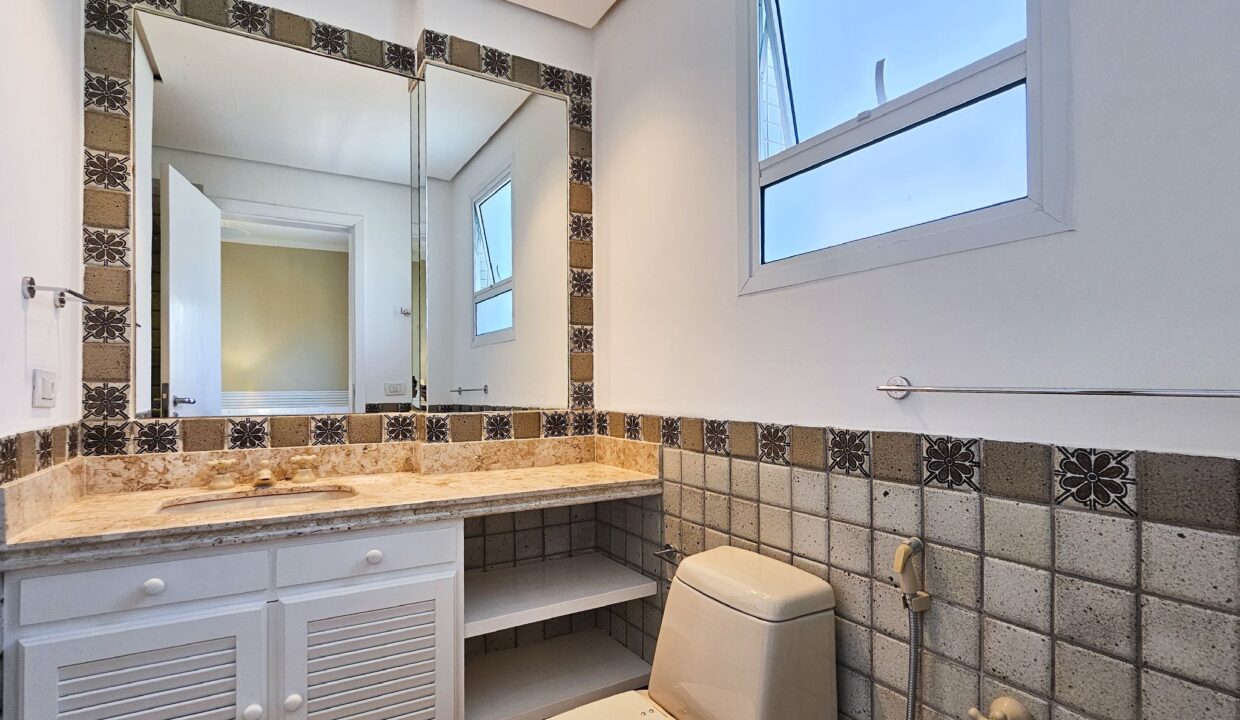 04008RV_foto_2025-10-15_00-50-04-24