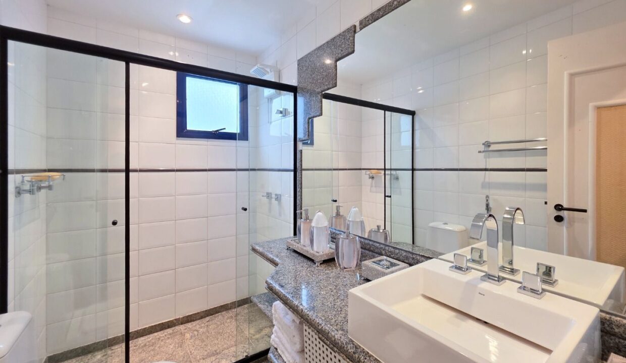 04207RV_foto_2025-10-27_00-32-33-18