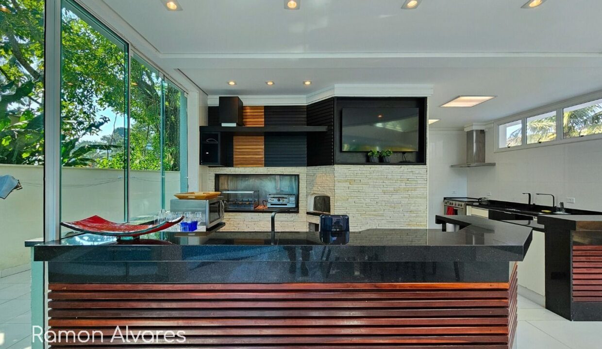 06196RV_foto_2025-10-31_00-50-03-8