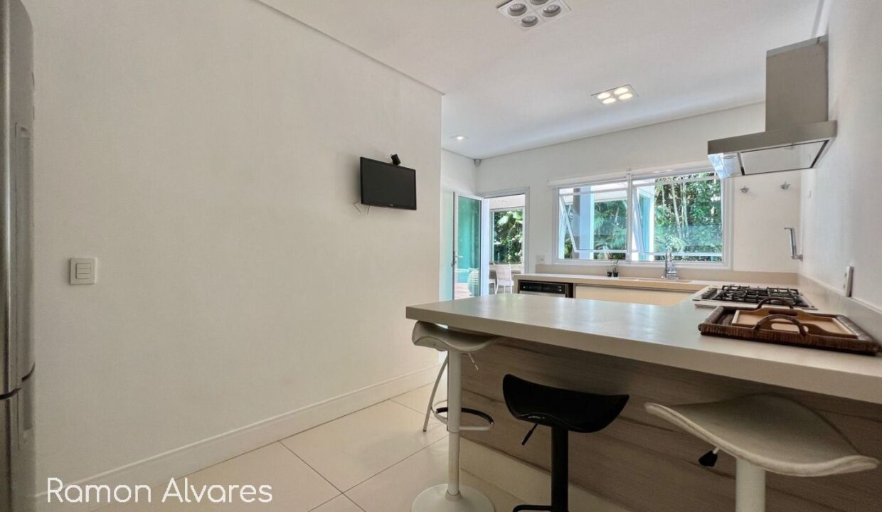 08130RV_foto_2025-10-24_01-20-04-21