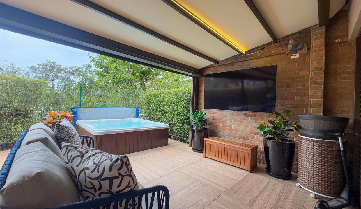 09700RV_foto_2025-10-04_00-51-26-22