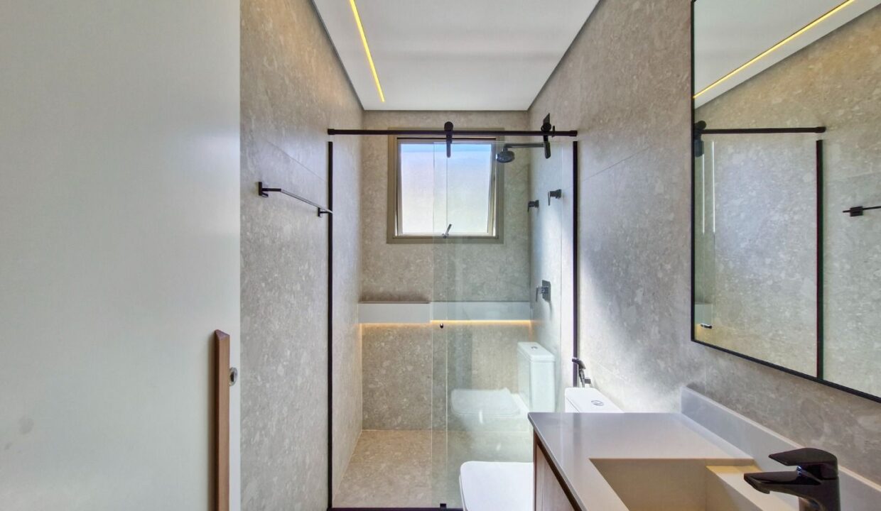 11533RV_foto_2025-10-10_00-51-21-20