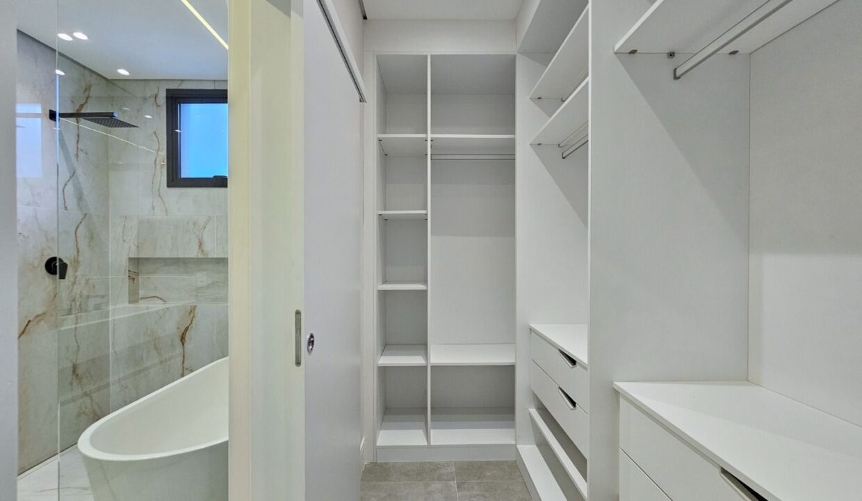 11898RV_foto_2025-10-08_00-51-02-23