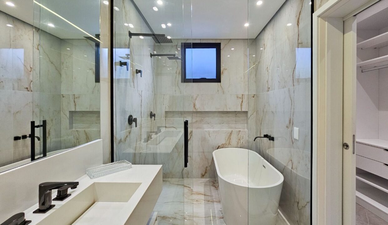 11898RV_foto_2025-10-08_00-51-02-25