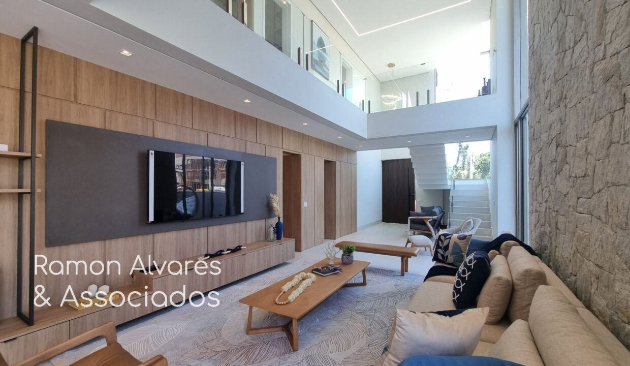 12388RV_foto_2025-10-03_04-00-03-9