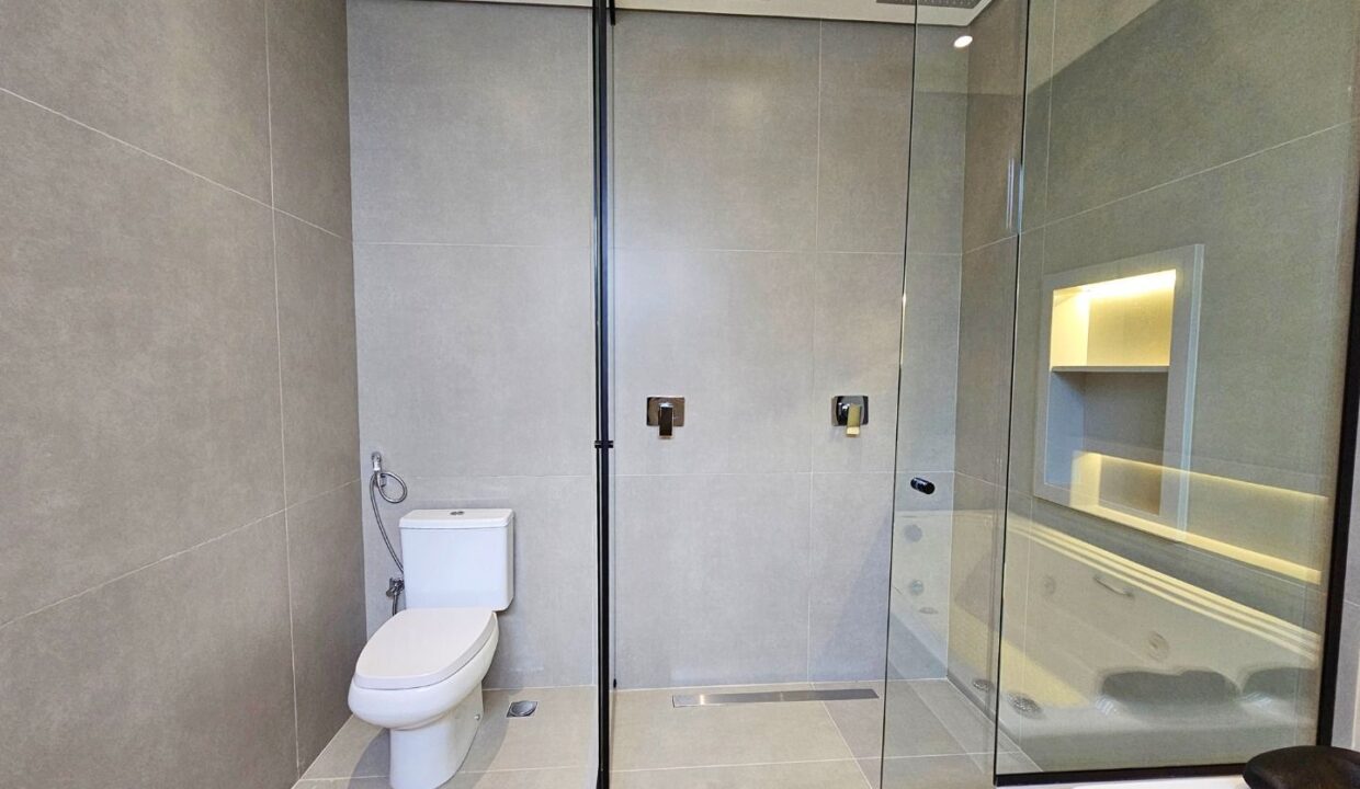 12716RV_foto_2025-10-14_01-21-55-33