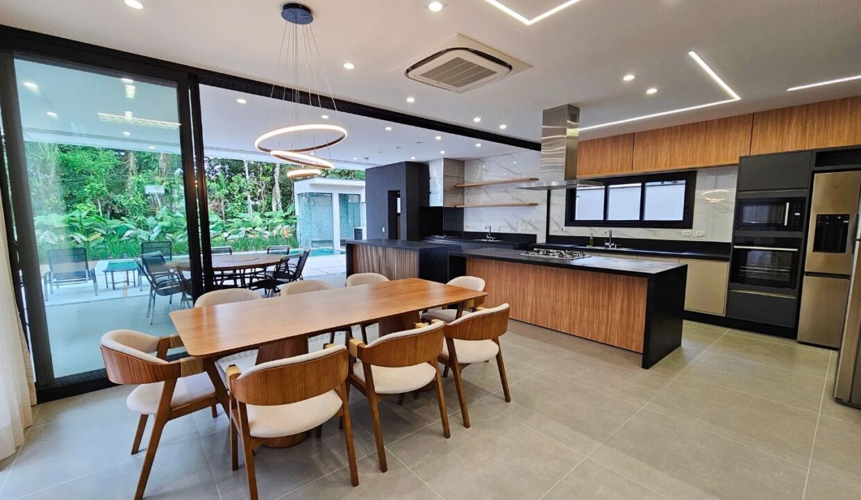 12716RV_foto_2025-10-14_01-21-55-7