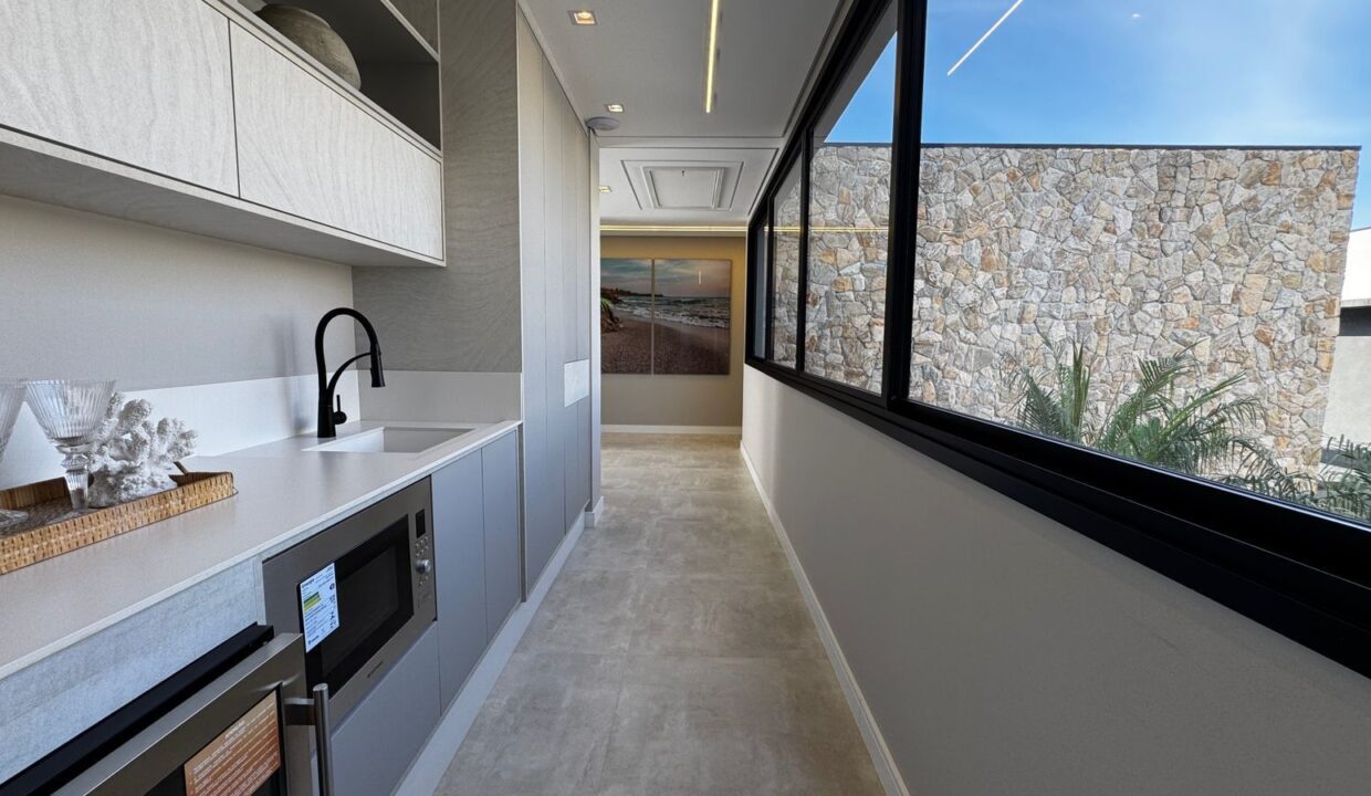 12735RV_foto_2025-10-10_01-10-38-17