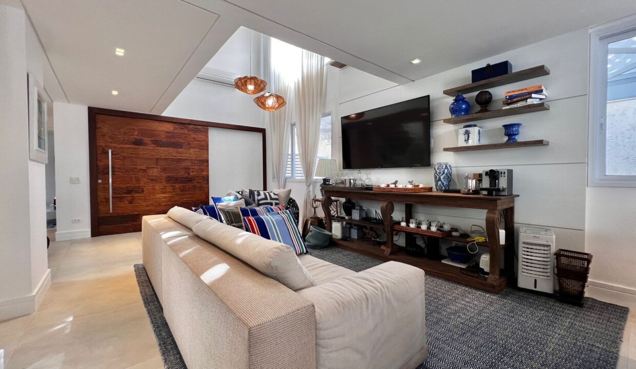 00306RV_foto_2025-11-18_00-30-10-18