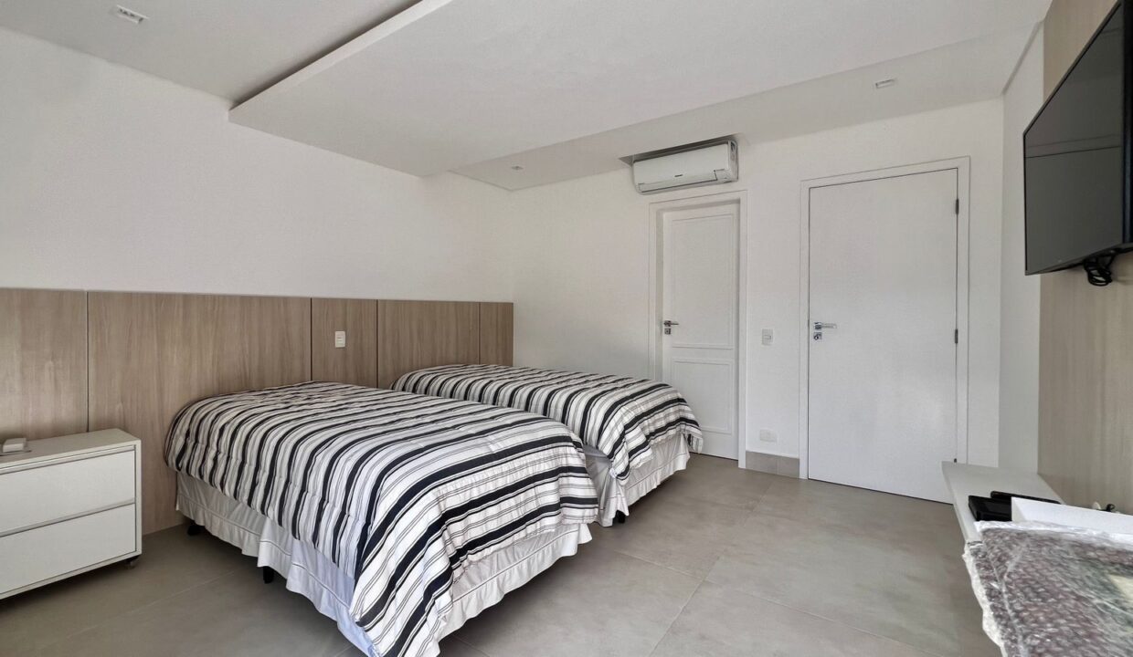 00306RV_foto_2025-11-18_00-30-10-23