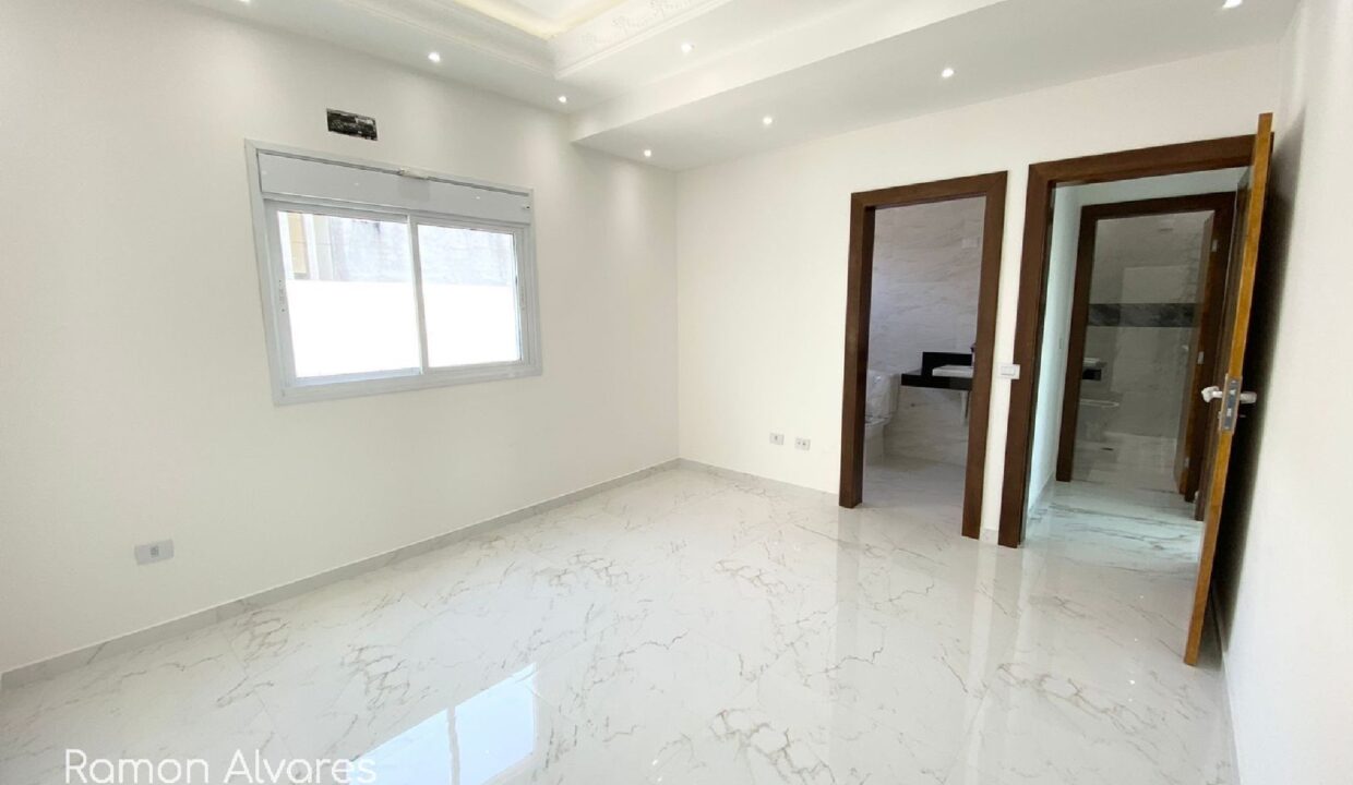 01720AV_foto_2025-11-08_00-31-17-8