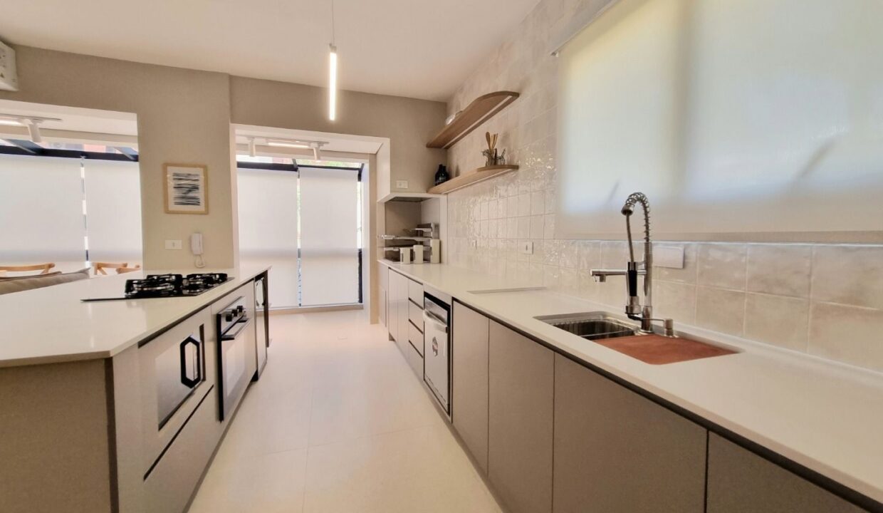 01898RV_foto_2025-11-15_00-31-17-13