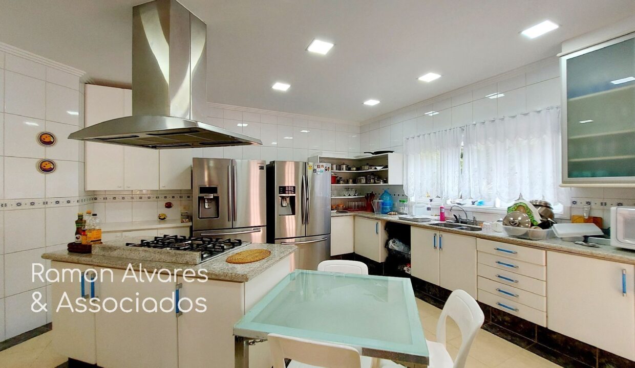 01923RL_foto_2025-11-12_00-31-28-27