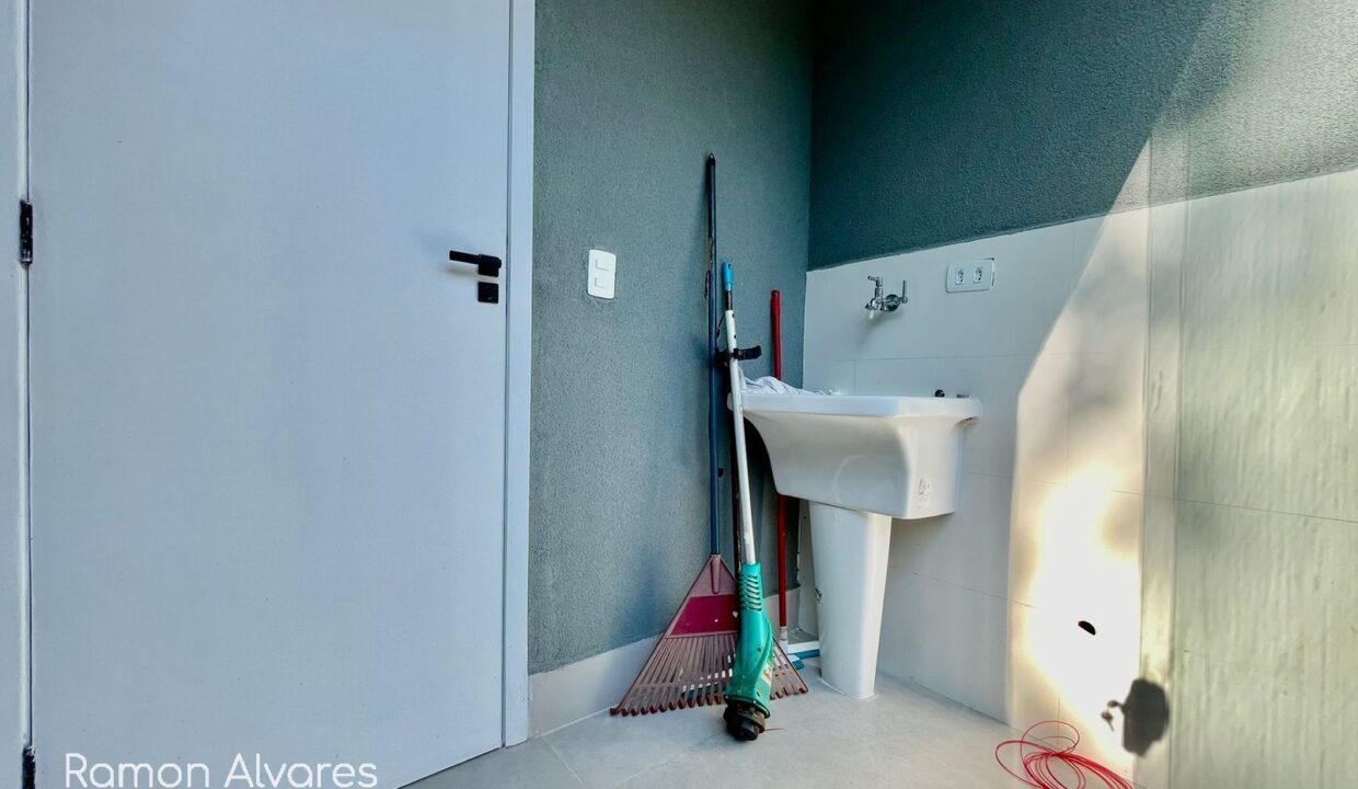 02033AV_foto_2025-11-04_00-31-58-11