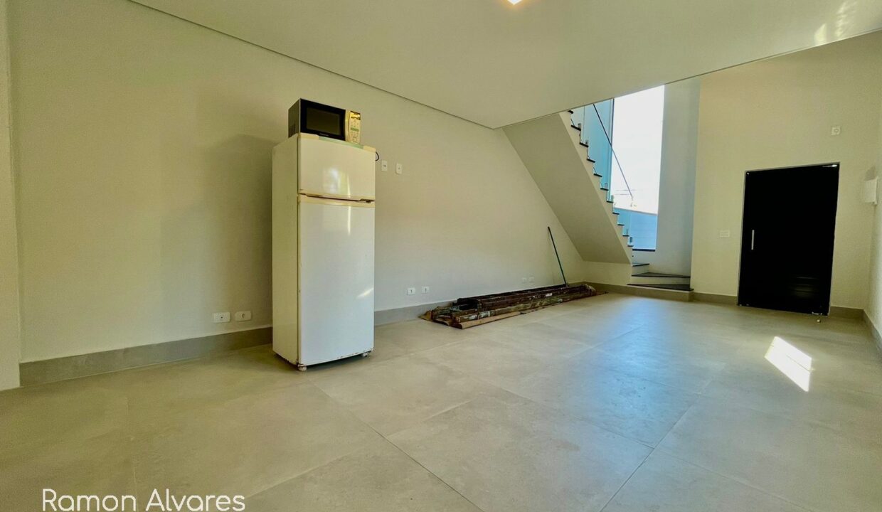 02033AV_foto_2025-11-04_00-31-58-4