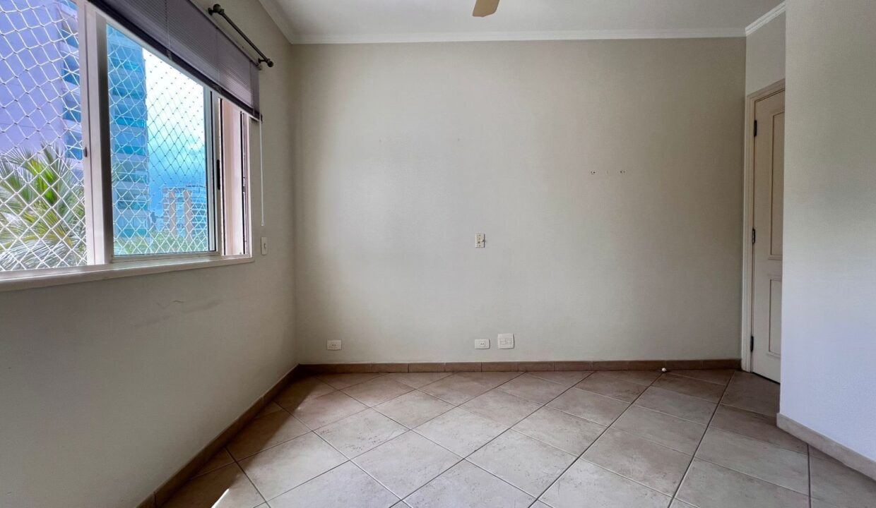 05025RV_foto_2025-11-01_00-32-44-16