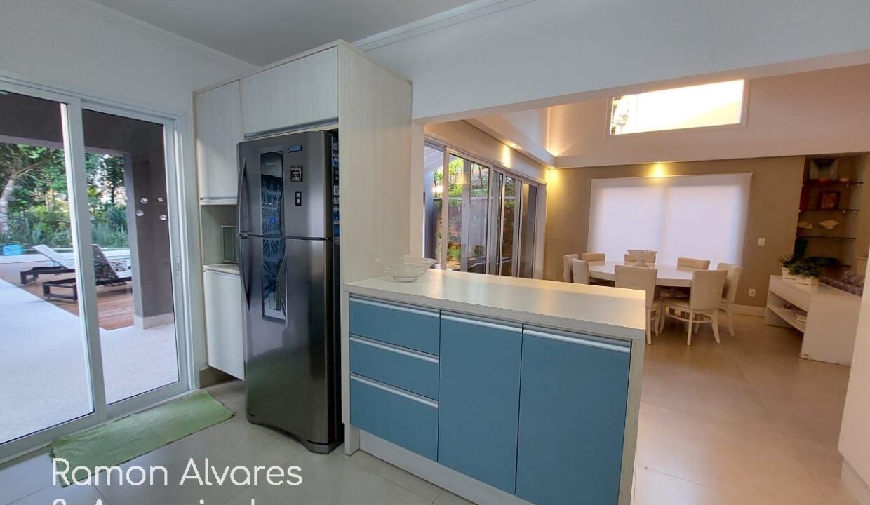 06784RL_foto_2025-11-19_00-32-27-16