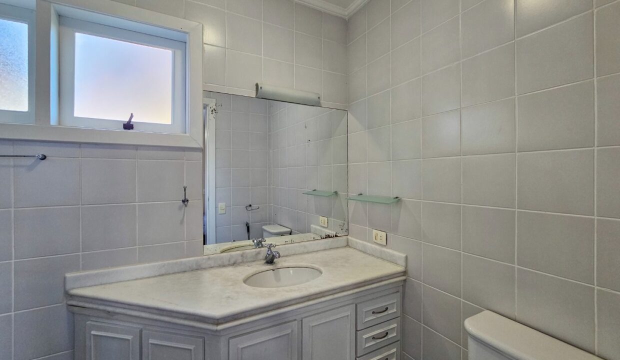 08647RV_foto_2025-11-08_00-40-10-22