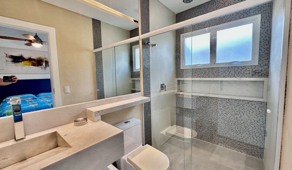 09790RV_foto_2025-11-08_00-41-00-20