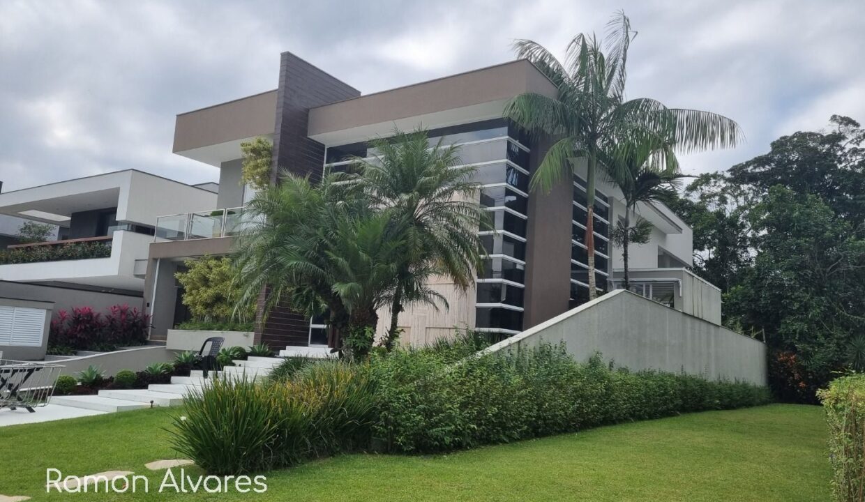 10136RV_foto_2025-11-04_00-41-32