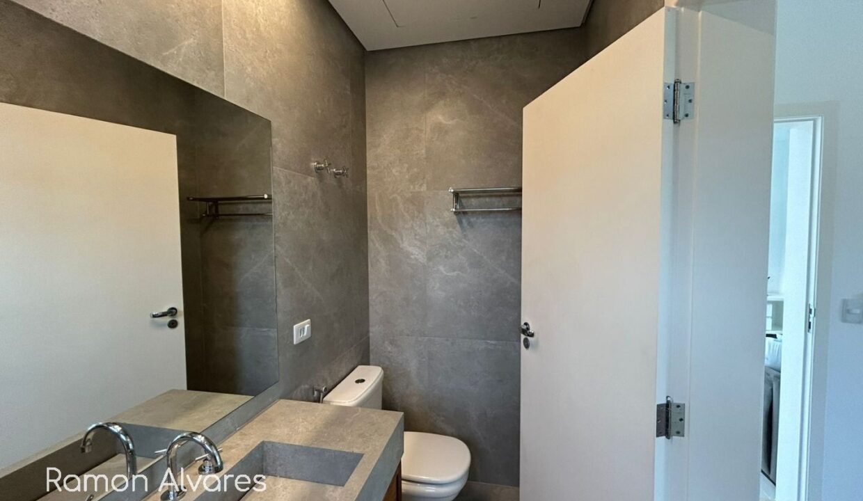 11443RV_foto_2025-11-22_00-42-03-18