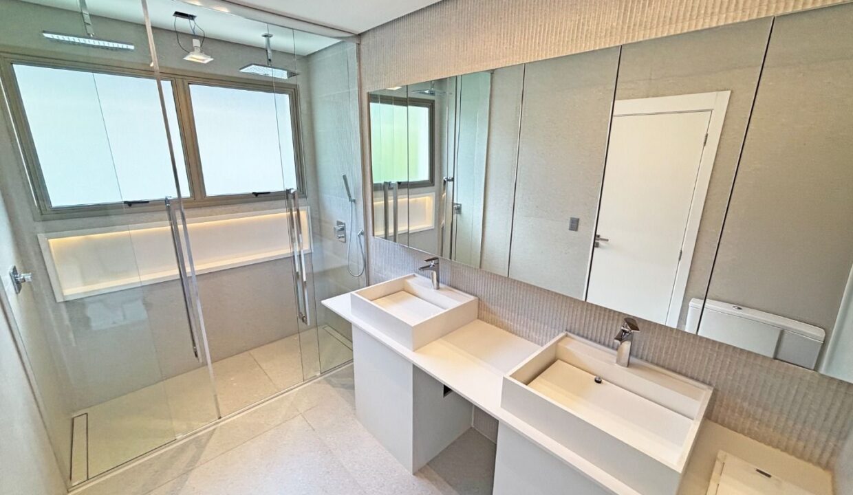 11661RV_foto_2025-11-22_00-50-35-17