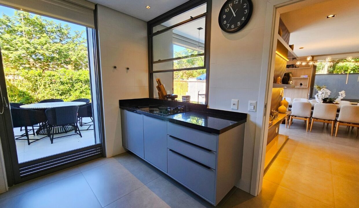 12007RV_foto_2025-11-27_00-50-05-5