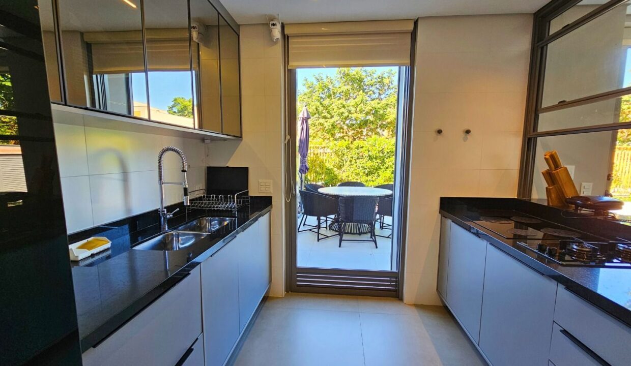 12007RV_foto_2025-11-27_00-50-05-6