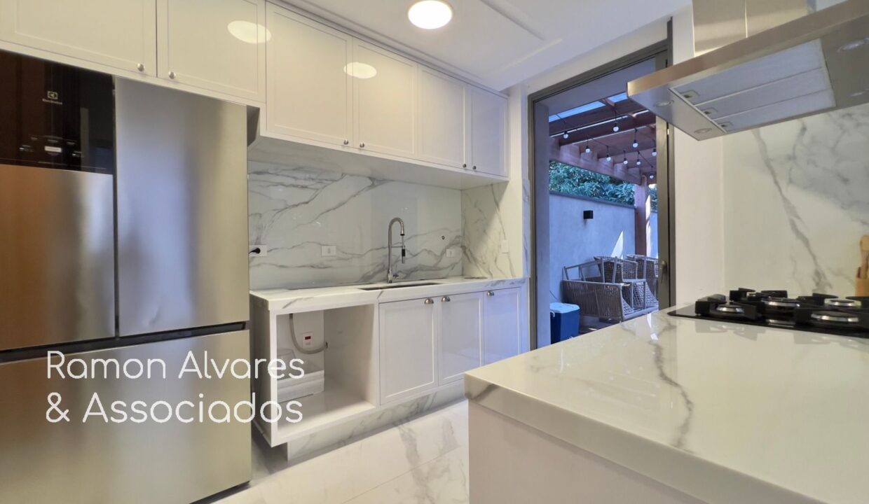 12174RV_foto_2025-11-04_00-50-50-14