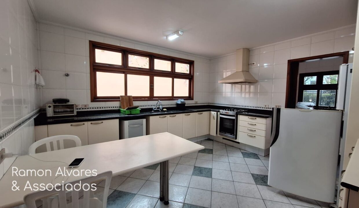 12446RV_foto_2025-11-04_00-51-22-9