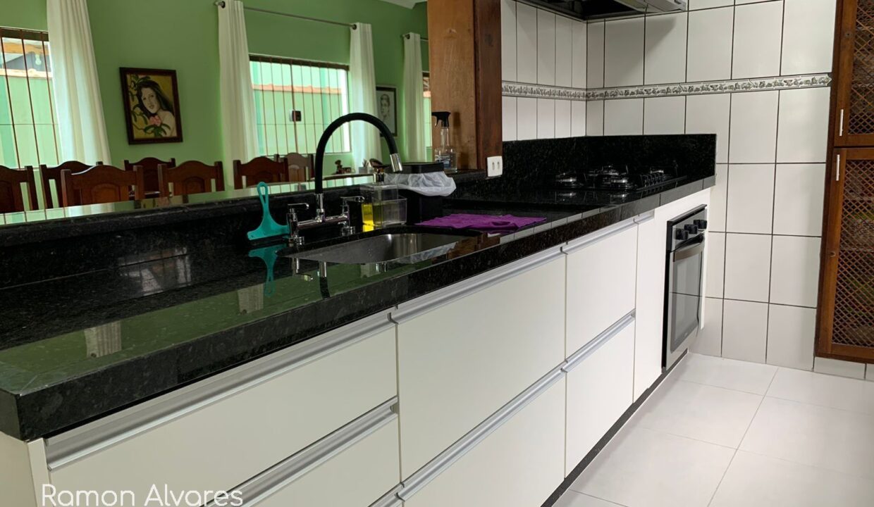 01861AV_foto_2025-12-21_00-31-15-8