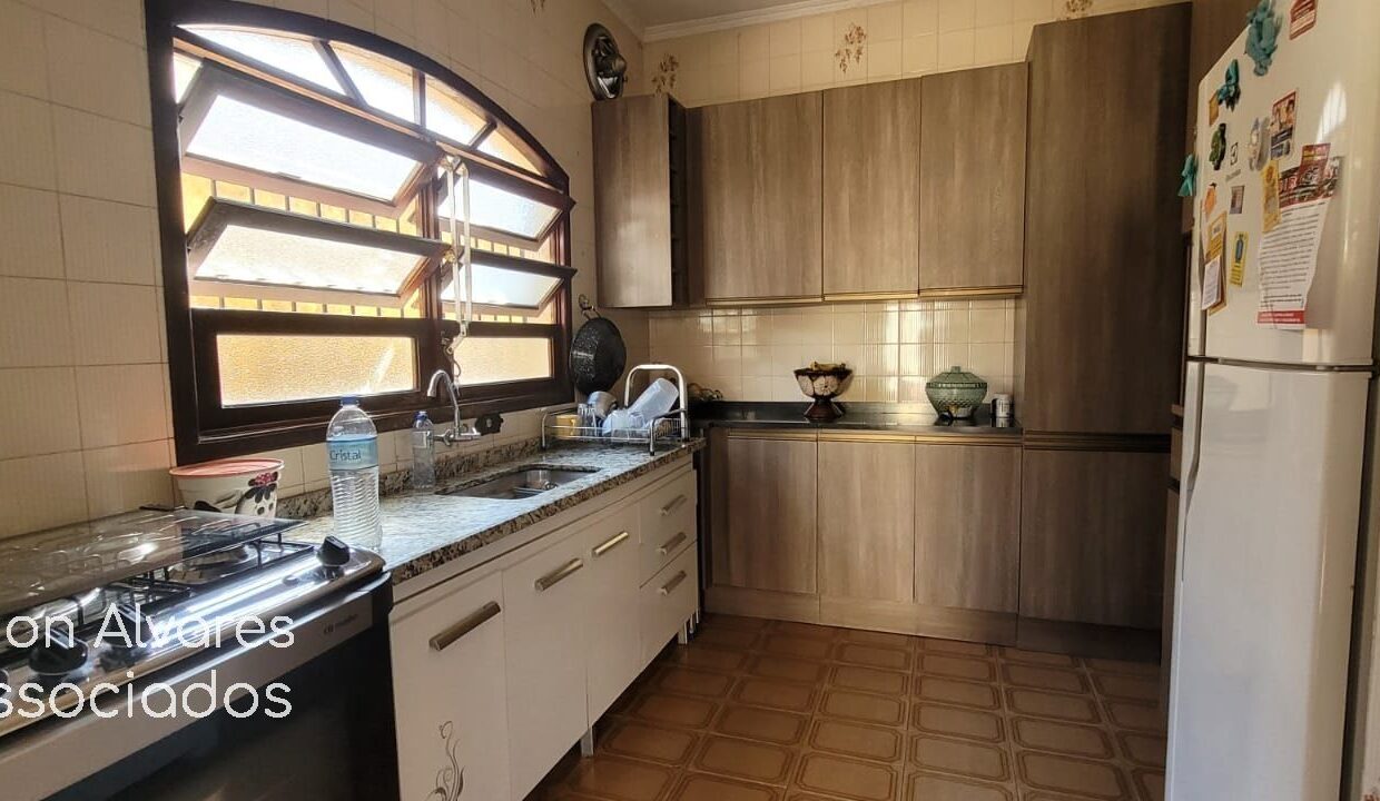 02040AV_foto_2025-12-19_00-40-04-7