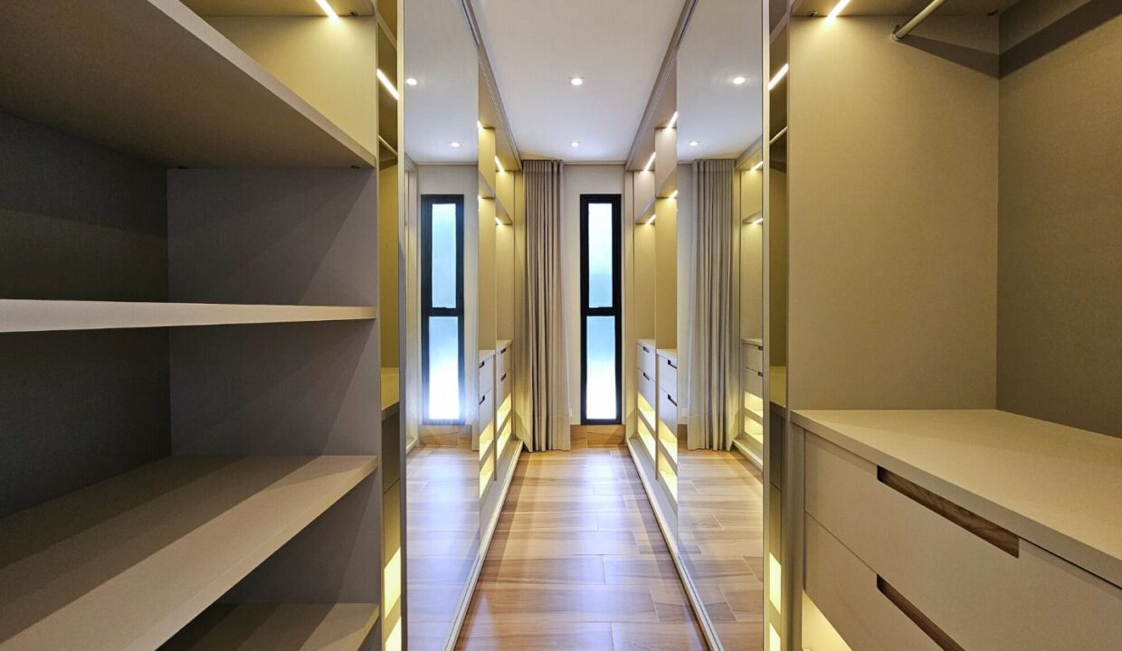 11496RV_foto_2025-12-14_01-00-05-23