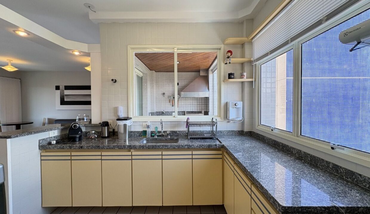 01043RV_foto_2026-04-14_00-41-25-13