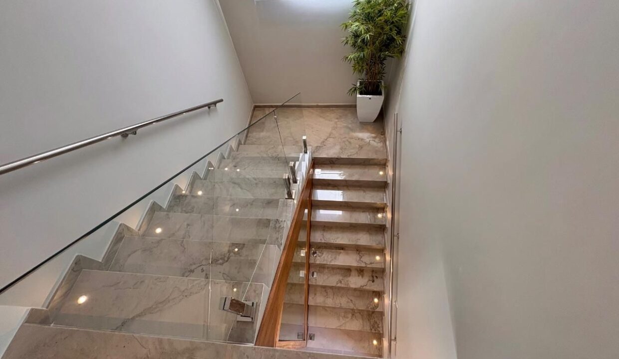 08154RV_foto_2026-04-14_03-00-44-27